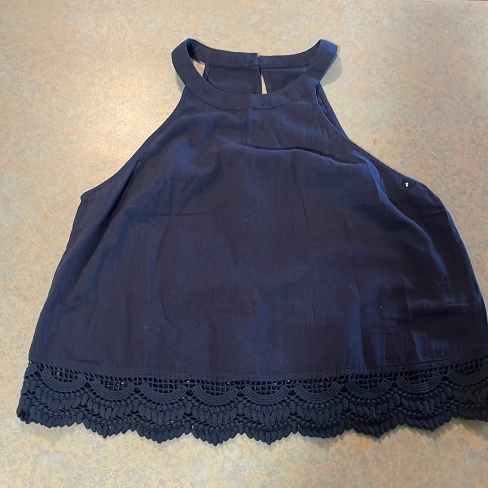 NWOT Abercrombie & Fitch Gauze Lace Trim Hem Halter